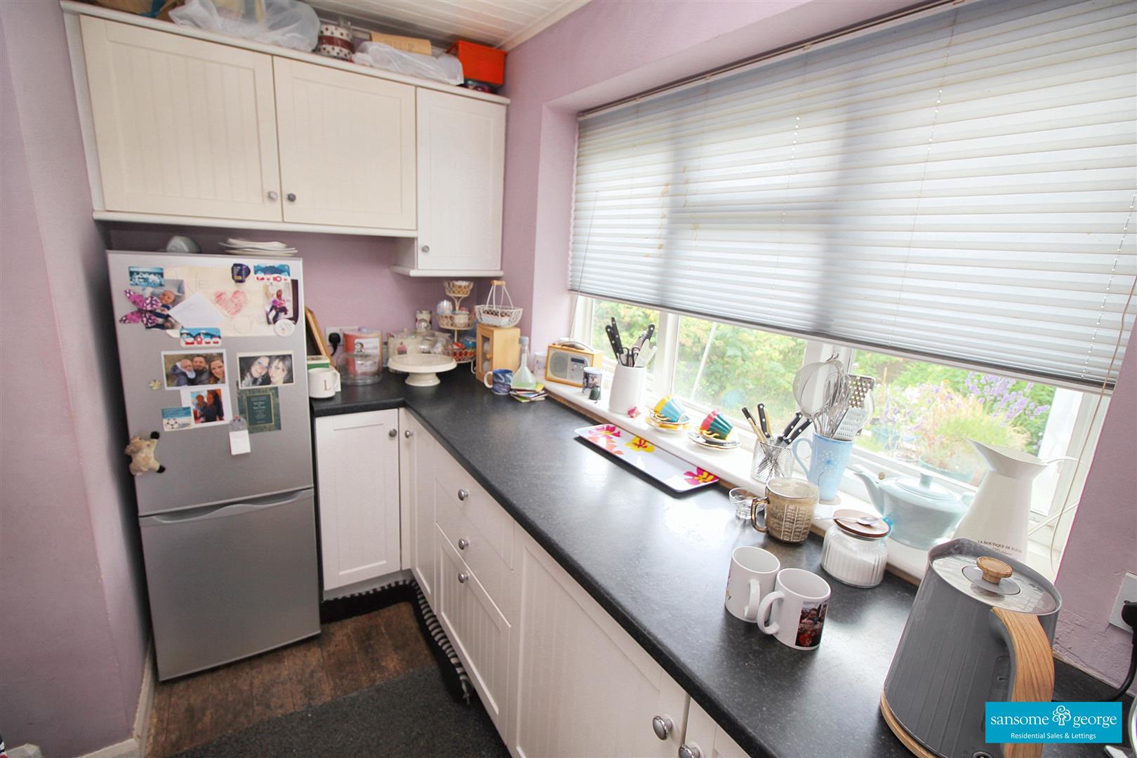 3 bed property in Westbourne Terrace, Reading